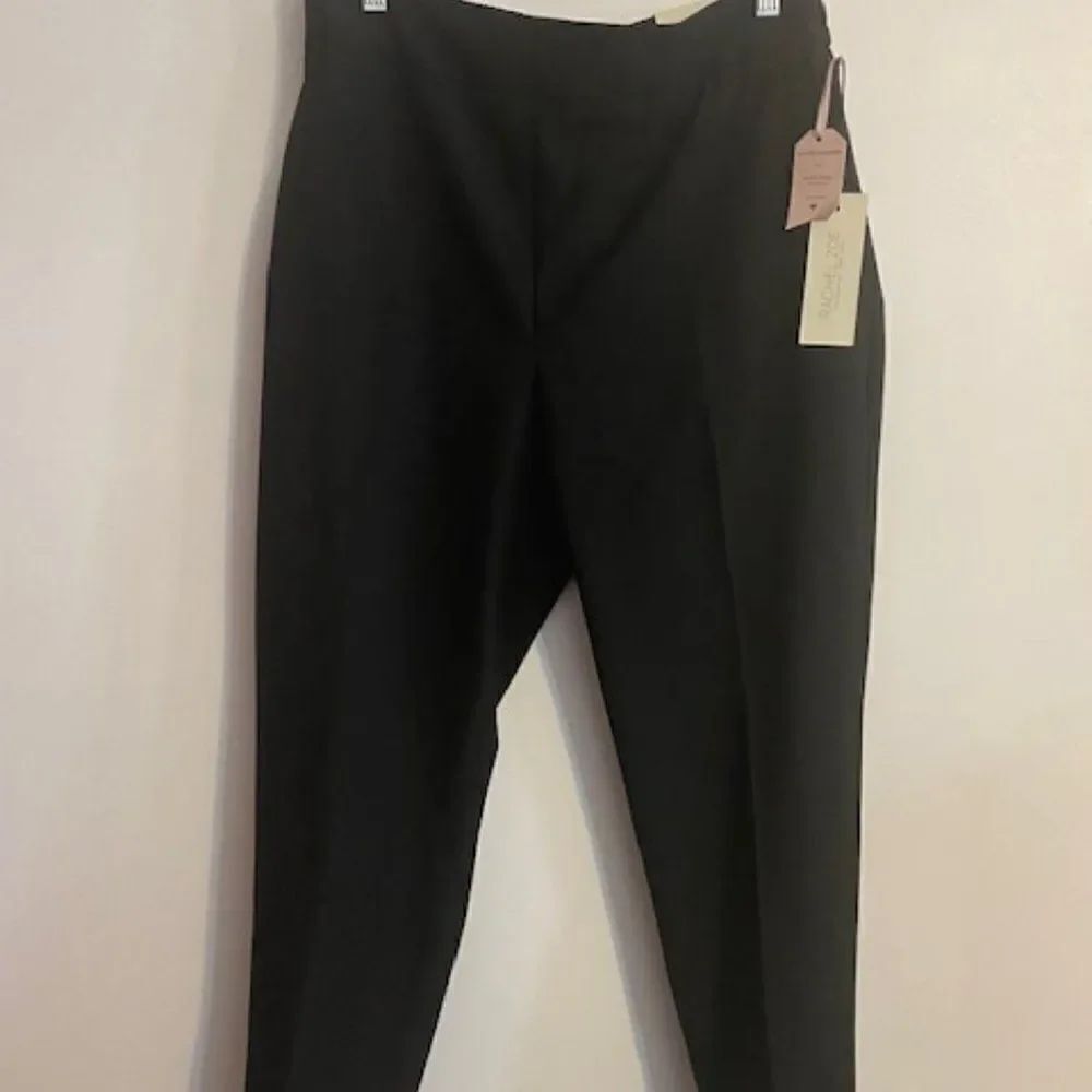 Rachel Zoe Black Mid Rise Slim Fit cuffed ankle pants, size L